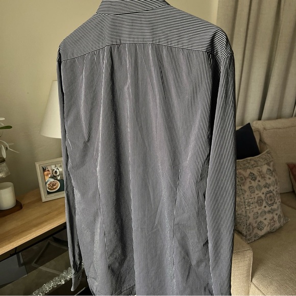 Express Men’s Black/white Fitted Longsleeve Striped Button Up Size XL 17-17.5 - Picture 8 of 14